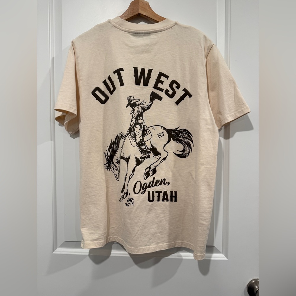 NWOT HydroJug Out West T-Shirt from Howdy PR Box (Size S/M)